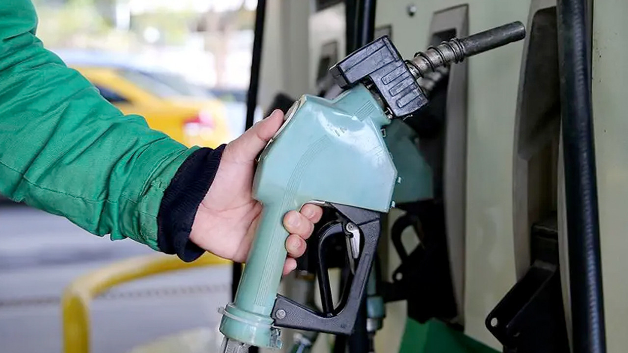 Akaryakıtta bugün indirim yarın zam var pompa fiyatı belli oldu