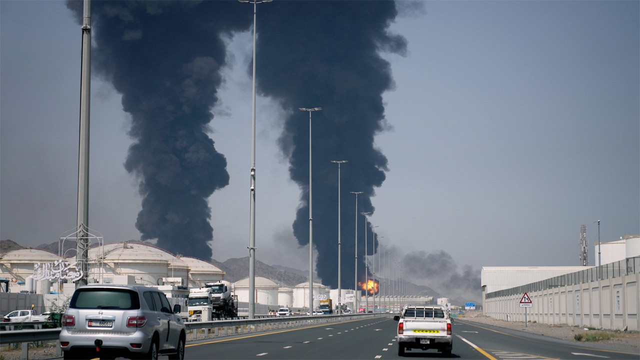 İran gerçekten ateşkese rağmen Suudi Arabistan'ı vurdu mu? Bir tuhaf saldırı