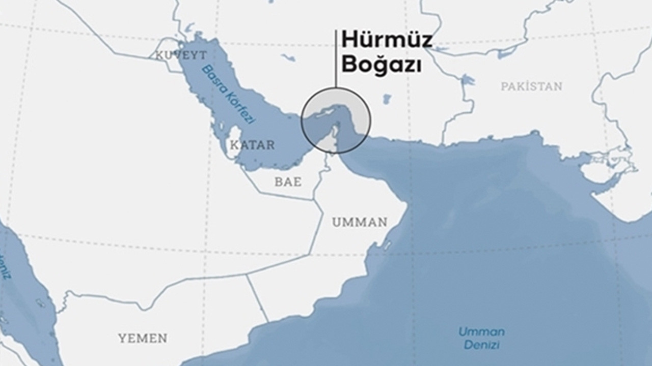 ABD donanmasına ait gemiler Hürmüz'den geçti
