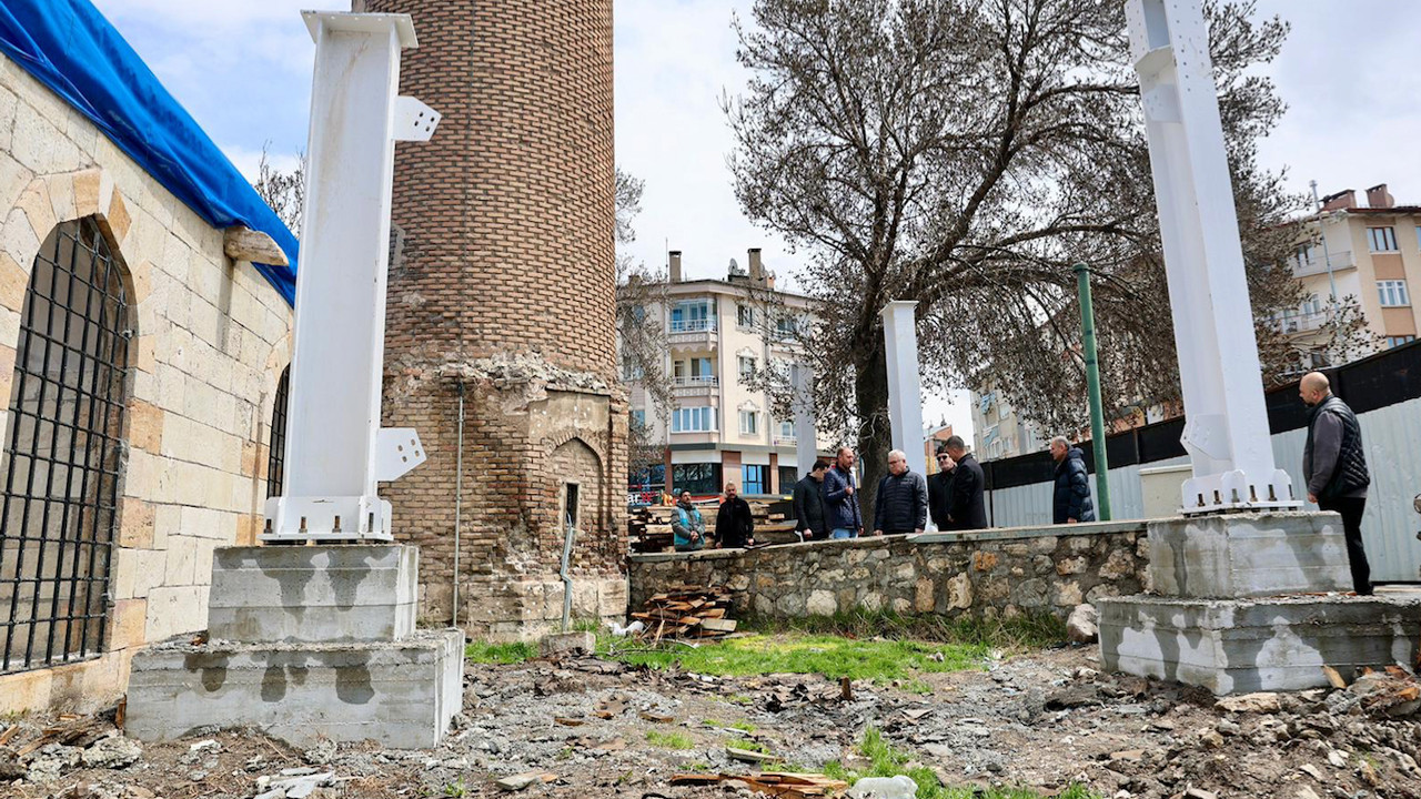 Sivas'taki 829 yıllık Ulu Cami'nin restorasyonu devam ediyor