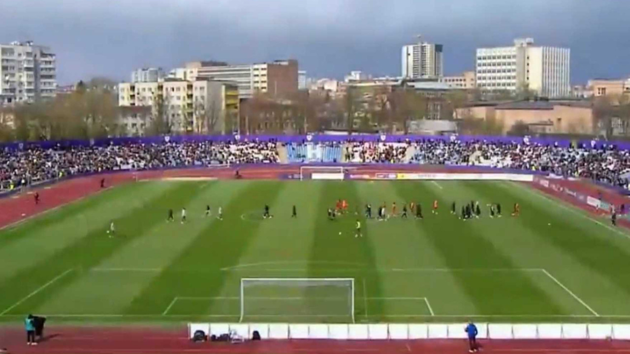 Ukrayna’daki maçta hava saldırısı alarmı paniği