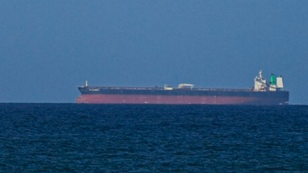 İran'dan Hürmüz Boğazı'nı ablukaya ilişkin "Diğer kartlarımızı ortaya koyarız" açıklaması