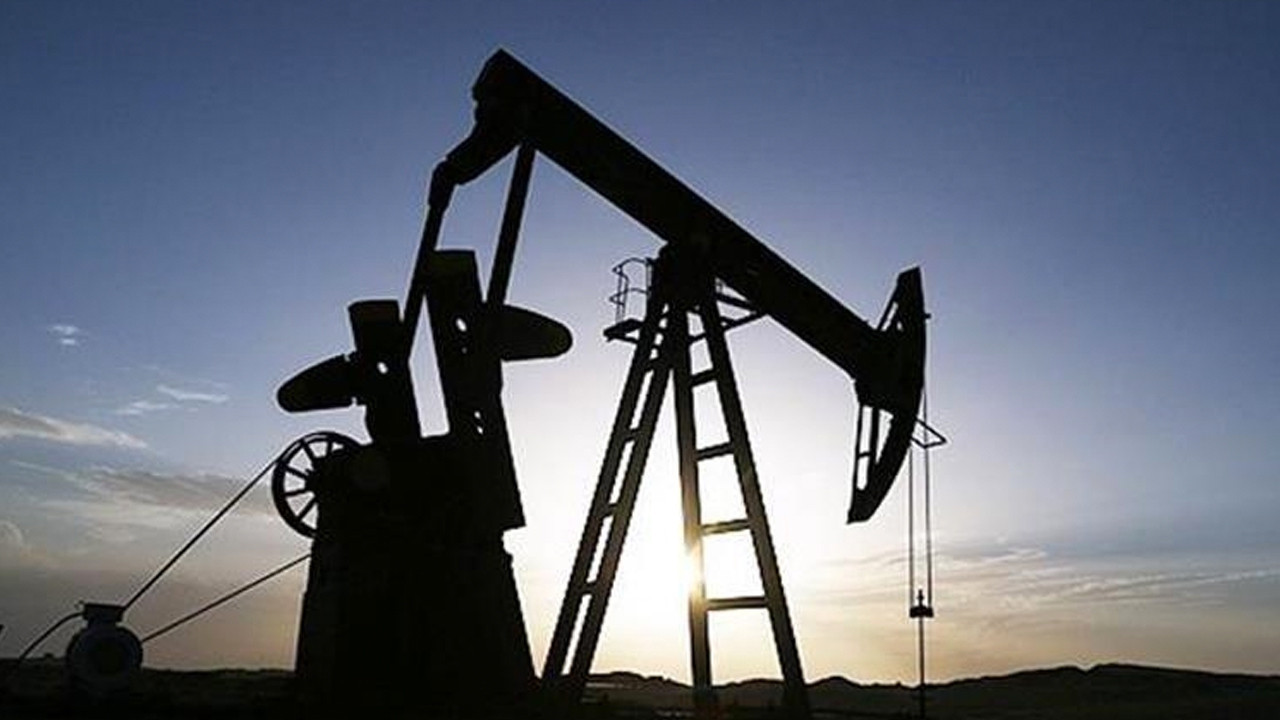 İranlı Bakan, ülkesinin petrol satışlarının sürdüğünü söyledi! Elde edilen gelirle...