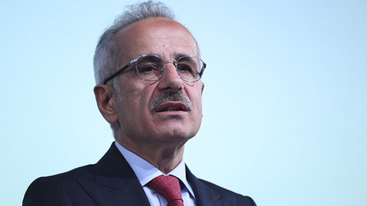 Bakan Uraloğlu'ndan Hürmüz Boğazı'ndaki Türk gemileriyle ilgili açıklama