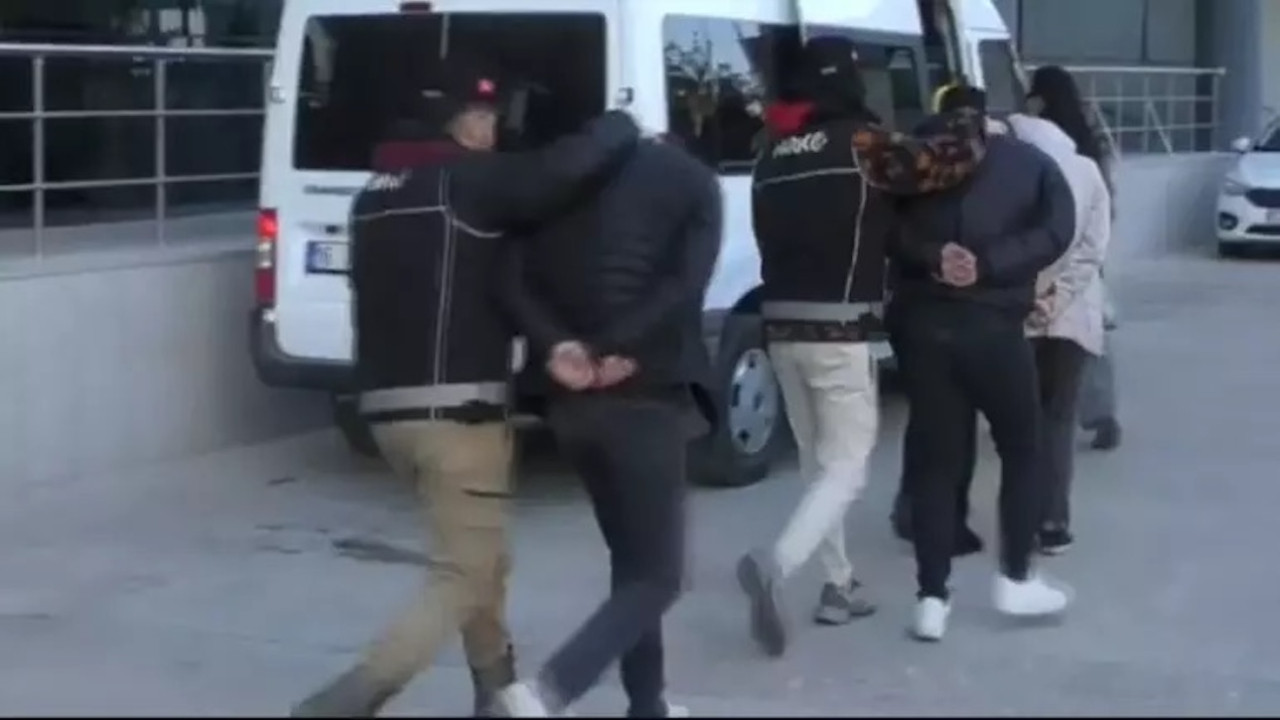 Burasa'da uyuşturucu operasyonu: 3 kişi gözaltına alındı