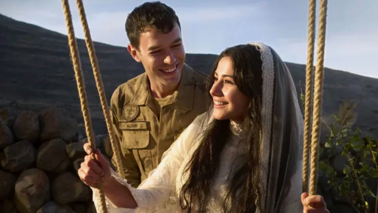 Sevdiğim Sensin'in başrollerinden güzel haber! Set aşkı gerçek oldu...