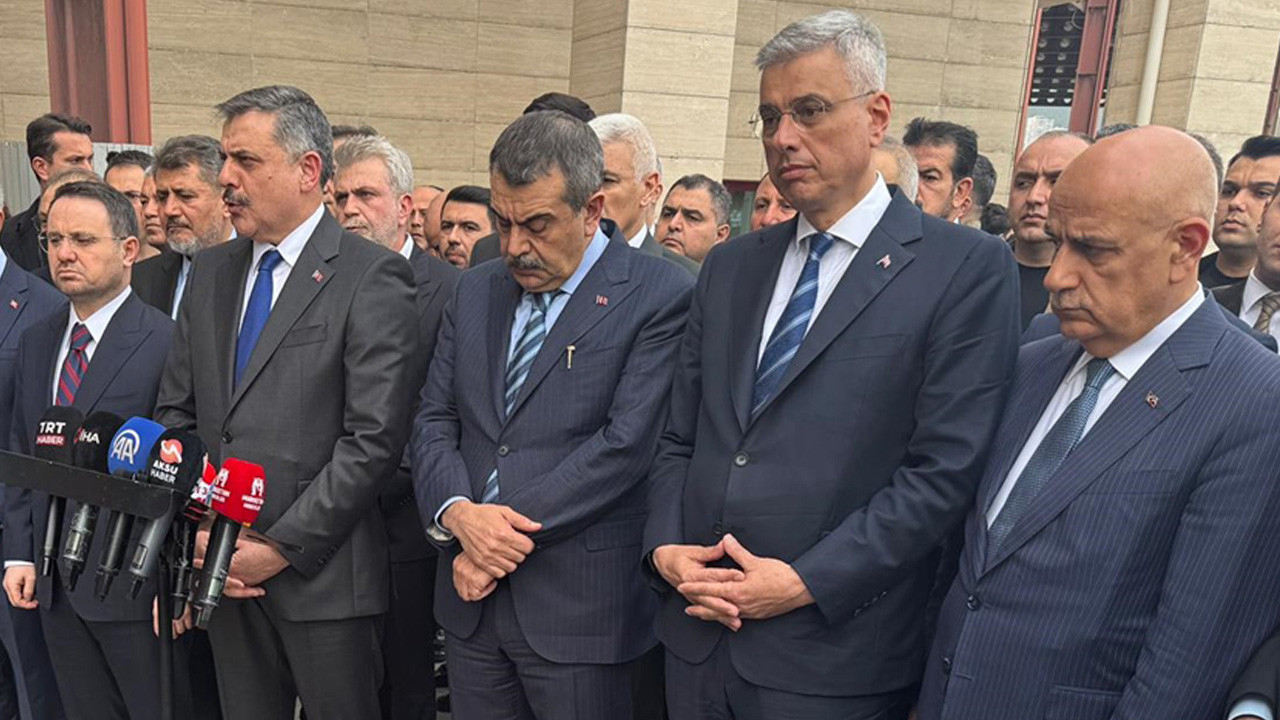 Yusuf Tekin'e istifa çağrısı yapan muhalefete AK Parti'den sert yanıt