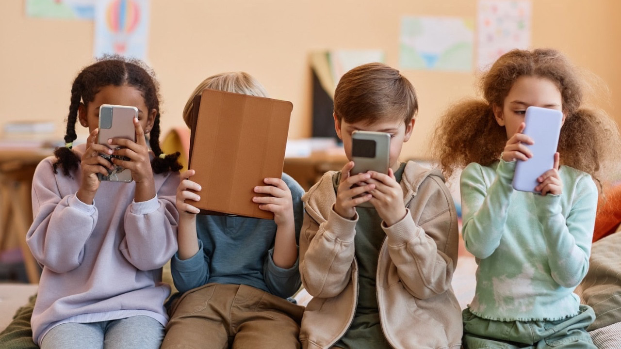 Dijitalde yeni dönem! Çocuklara özel SIM kart