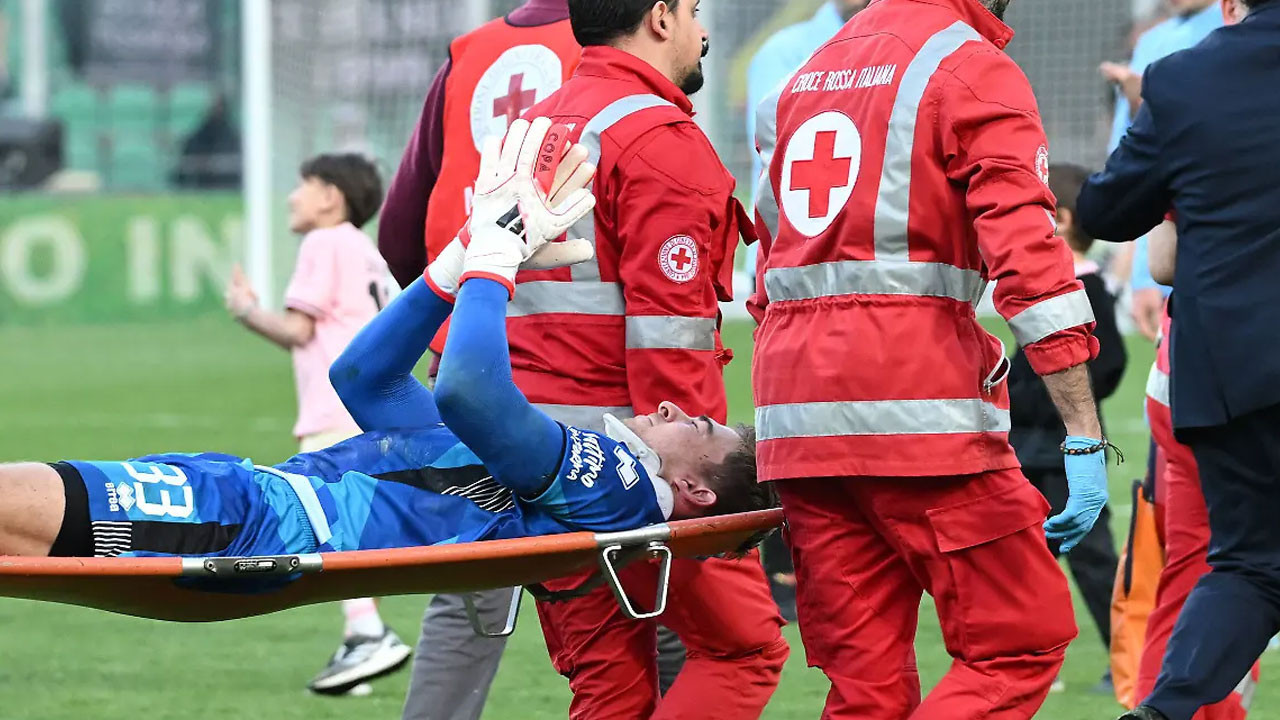 ABD'li kaleci Jonathan Klinsmann'ın maçta boynu kırıldı