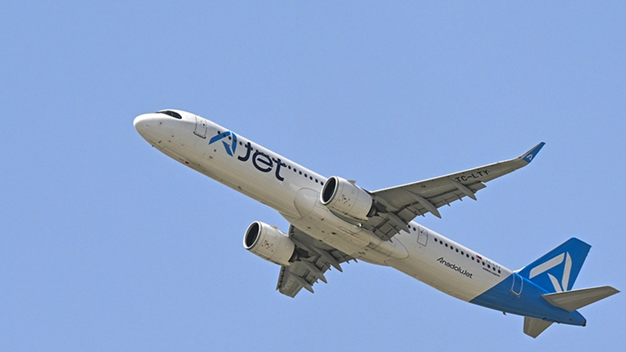 AJet'ten çocuklara yüzde 50 indirim kampanyası