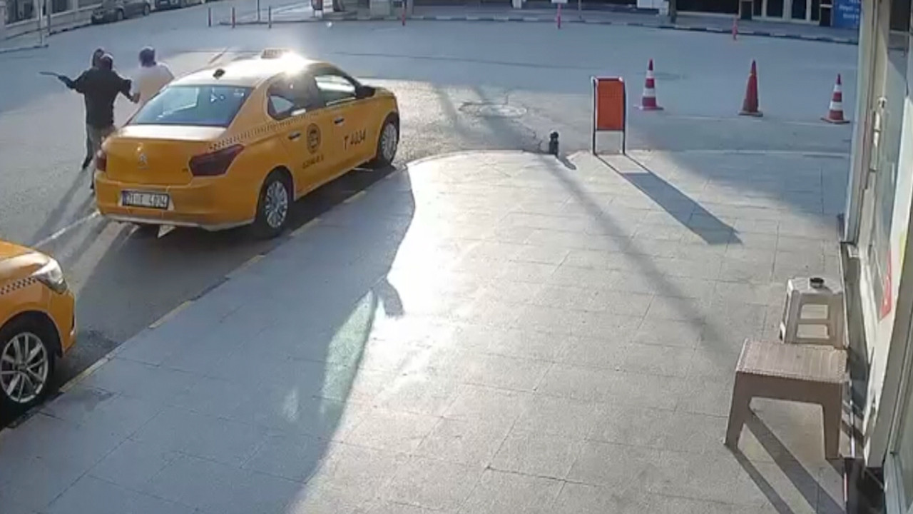 İstediği yemek menüde yok diye satırla saldırdı! dehşet bununla da bitmedi