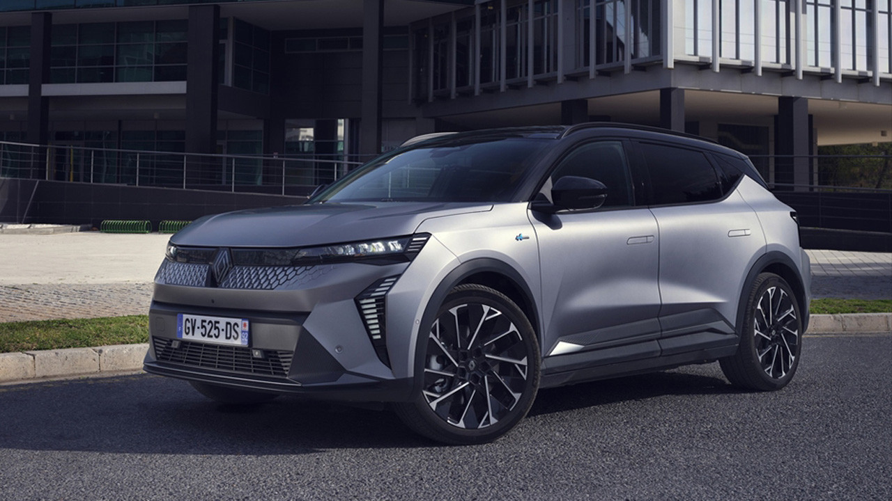 Renault Scenic E-Tech elektrikli Türkiye satış fiyatı belli oldu