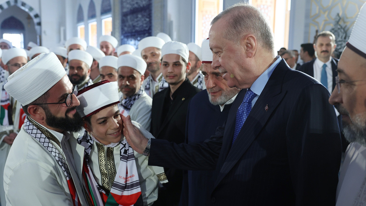 Cumhurbaşkanı Erdoğan Çamlıca Camii'nde 333 hafızın icazet törenine katıldı