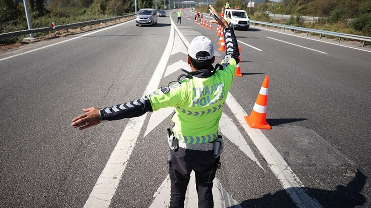 İstanbul'da 3 ilçede bugün ve yarın bazı yollar trafiğe kapatılacak