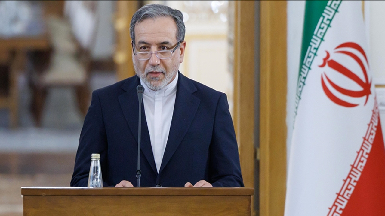 İran Dışişleri Bakanı Erakçi, Pakistan Başbakanı ile görüştü