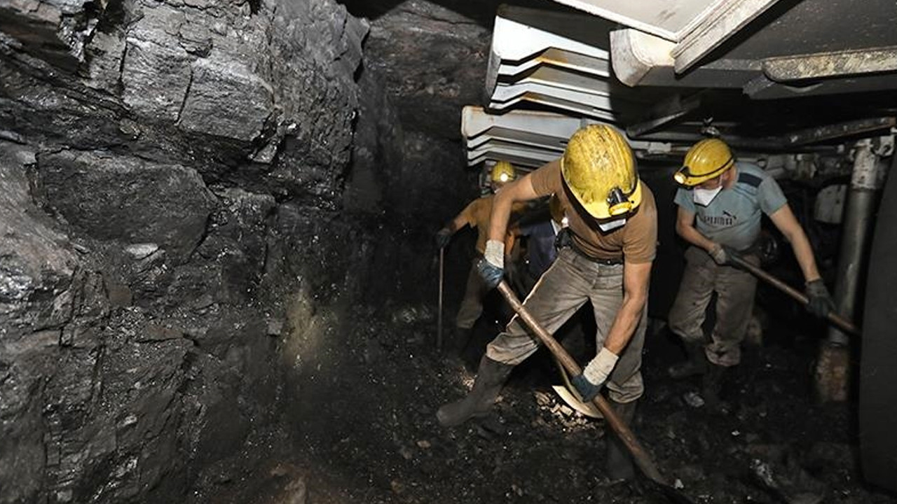 Türkiye Taşkömürü Kurumu'nda işçi alımına yaş sınırı getirildi