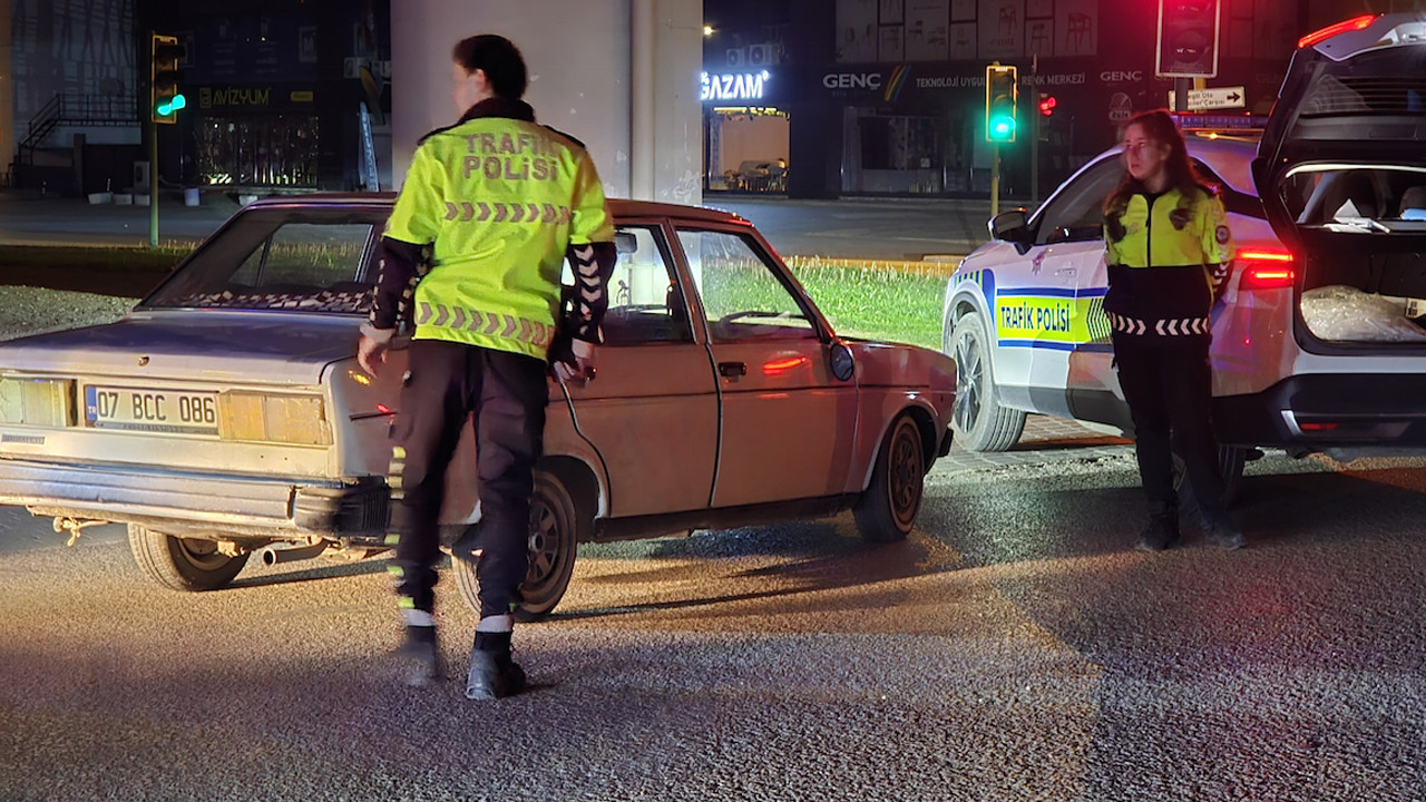 Bursa'da polisin "dur" ihtarına uymayan alkollü sürücüye 400 bin lira ceza