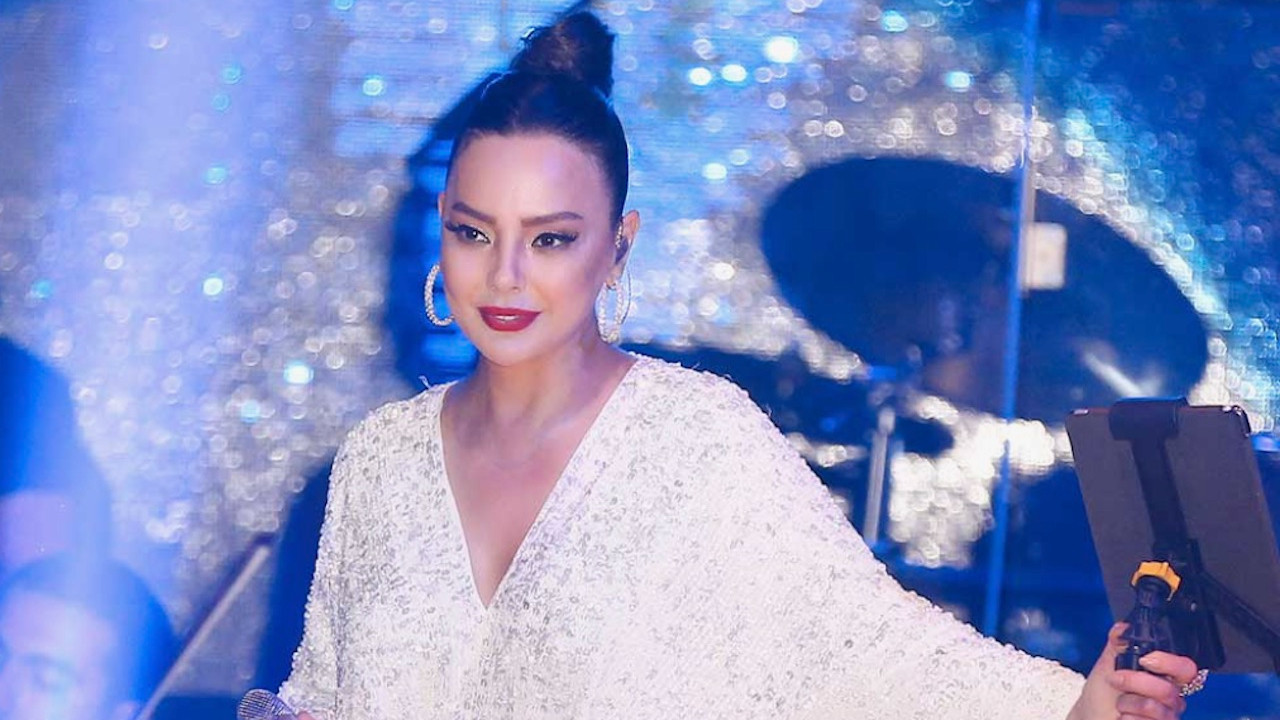 Ebru Gündeş'in gençleşme bedeli dudak uçuklattı!