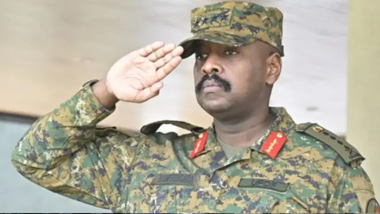 Deli komutan iyice kontrolden çıktı: 5 Türk kadınıyla evlendim deyince...