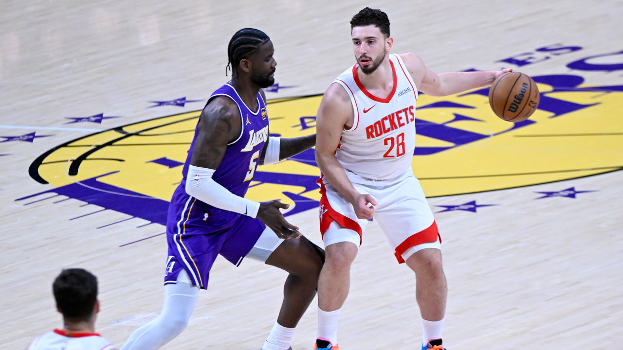 Rockets, Alperen Şengün'ün "triple-double" eşiğindeki performansıyla Lakers'ı yendi