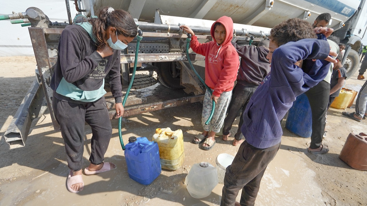 Gazze'de yaşanan su krizi sürüyor