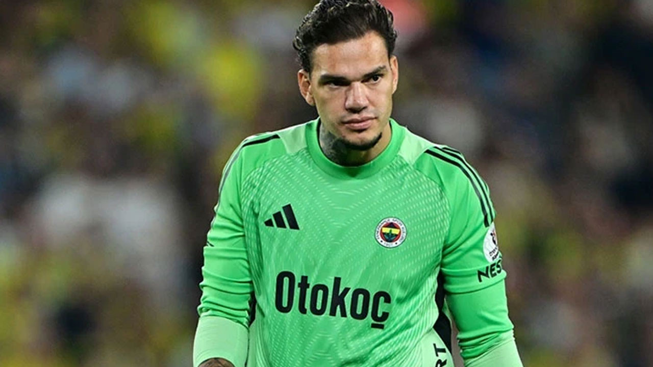 Fenerbahçe'de futbolcular olay çıkardı! O ismi istemiyorlar
