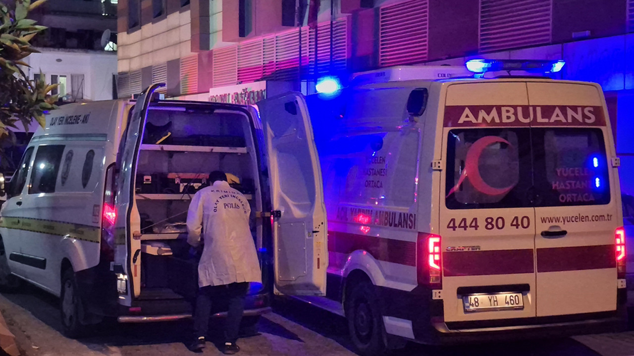 İki kadını öldürüp intihar etti!