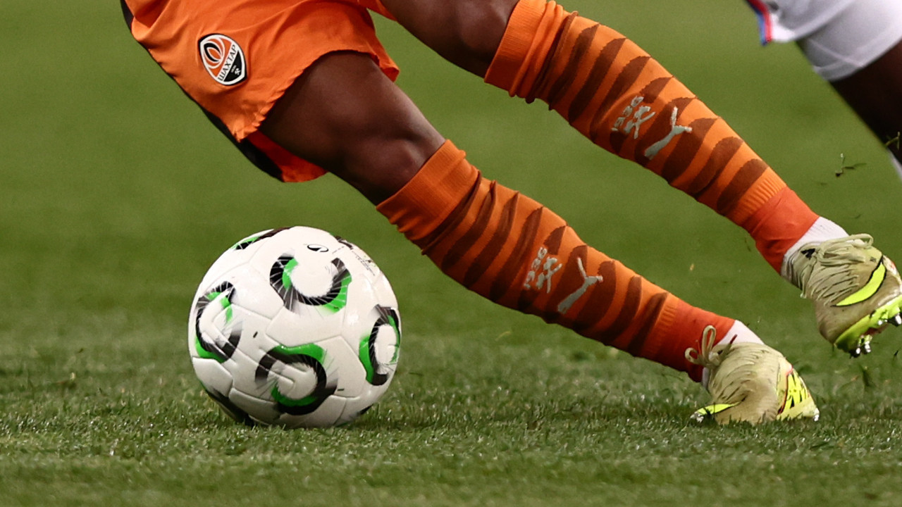 UEFA Avrupa Ligi yarı final ilk maçlarında ev sahipleri kazandı