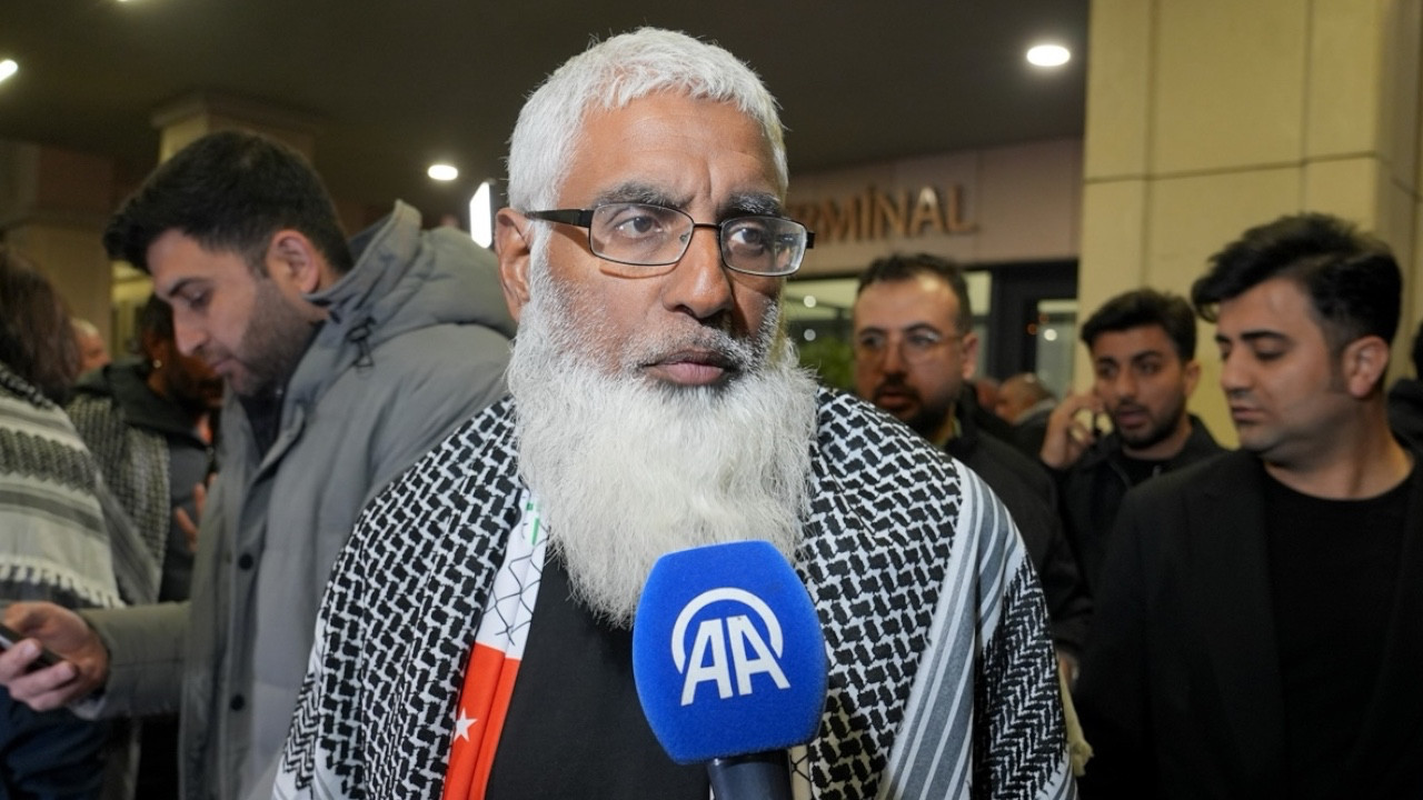 İsrail'in alıkoyduğu Küresel Sumud Filosu aktivistlerinden Hussain: "Bize plastik mermiyle saldırdılar"