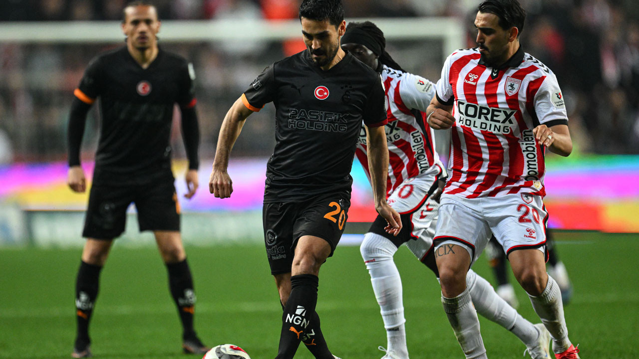 Galatasaray deplasmanda Samsunspor'a 4-1 mağlup oldu