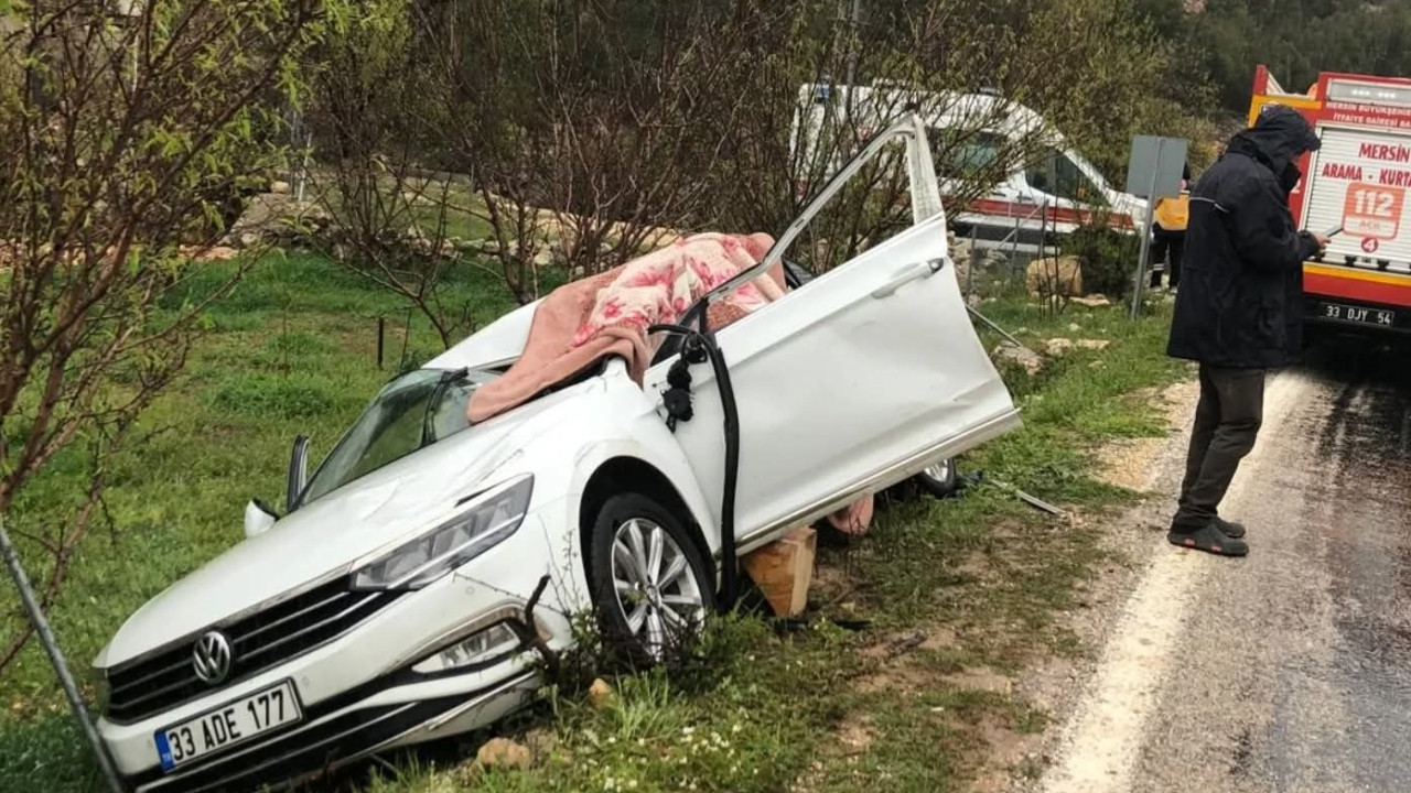 Mersin'de korkunç kaza! Otomobil sürücüsü hayatını kaybetti