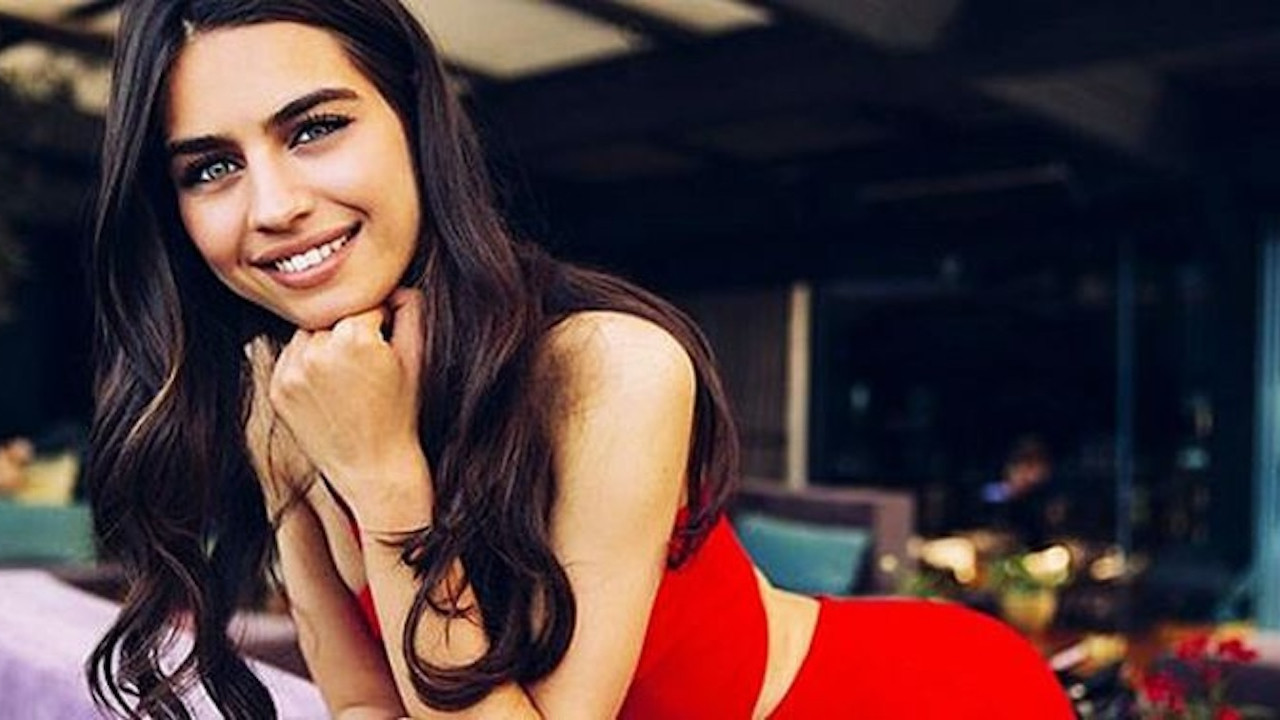 Amine Gülşe paylaştı: Elisa 1 aylık oldu..