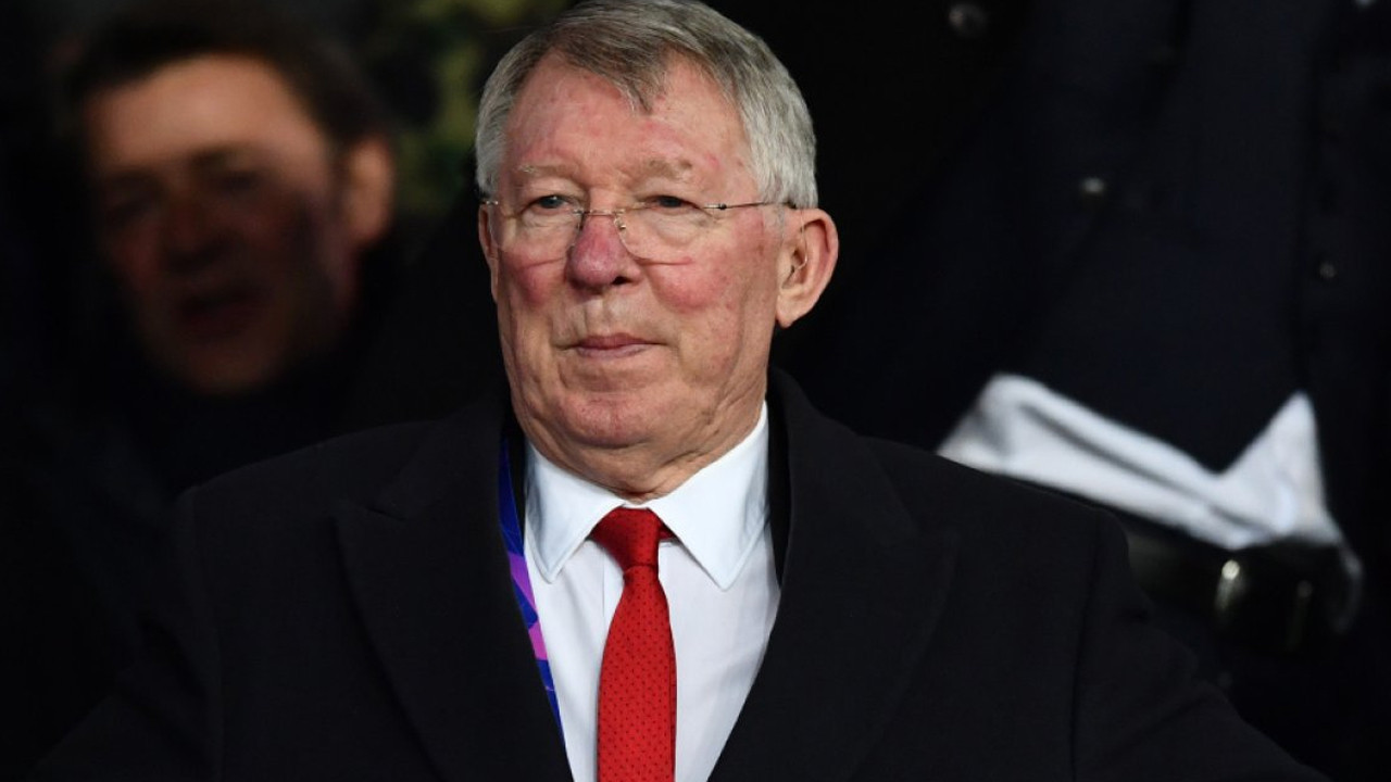 Alex Ferguson, hastaneye kaldırıldı