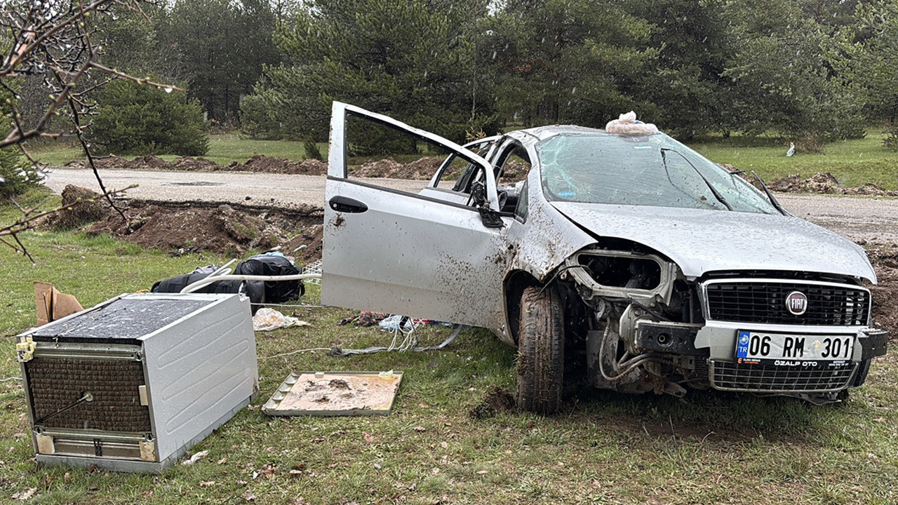 Kastamonu'da otomobil devrildi! Yaşlı çift yaralandı