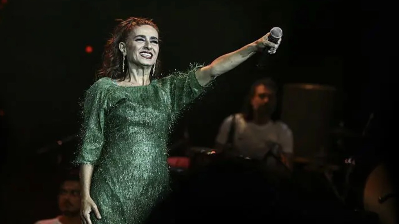 Yıldız Tilbe'den şok eden sözler! "Ağlaya ağlaya ayrıldım"