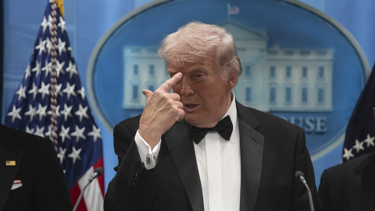 ABD Başkanı Trump açıkladı Hürmüz'de gemilere Özgürlük Projesi operasyonu durduruldu