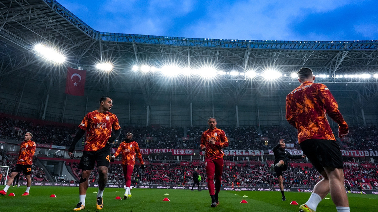 Süper Lig'de şampiyonluk düğümü çözülüyor! Galatasaray, Antalyaspor karşısına çıkıyor: İşte muhtemel 11'ler