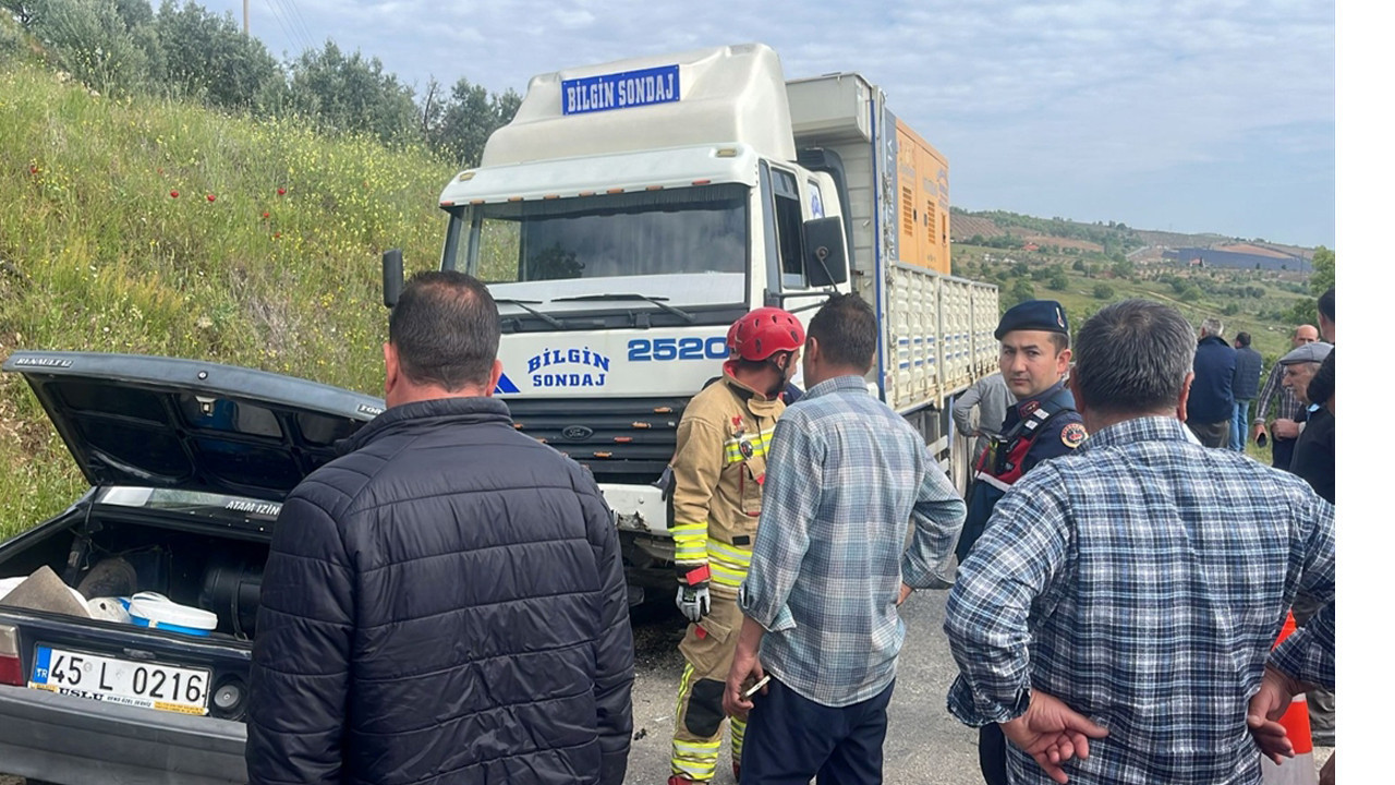 Kamyonla çarpışan otomobildeki 1 kişi öldü