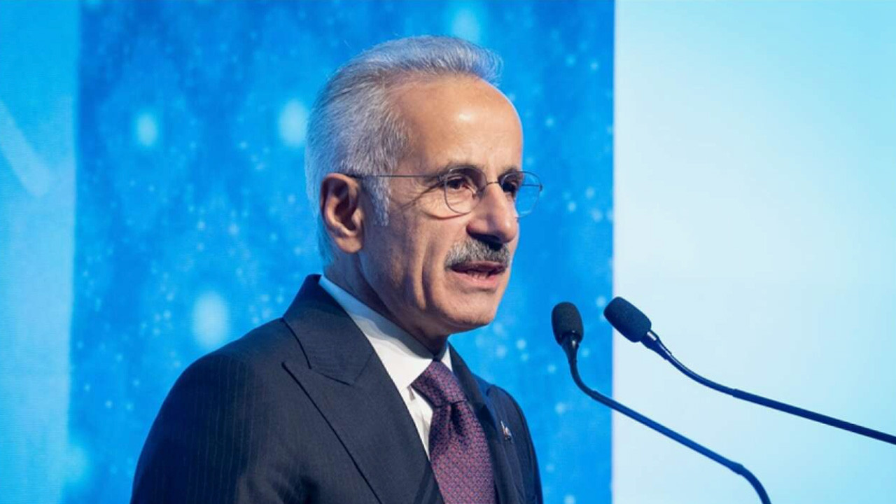 Limanlarda nisan rekoru… Bir ayda 48,2 milyon ton yük ve 1,2 milyon teu konteyner elleçlendi