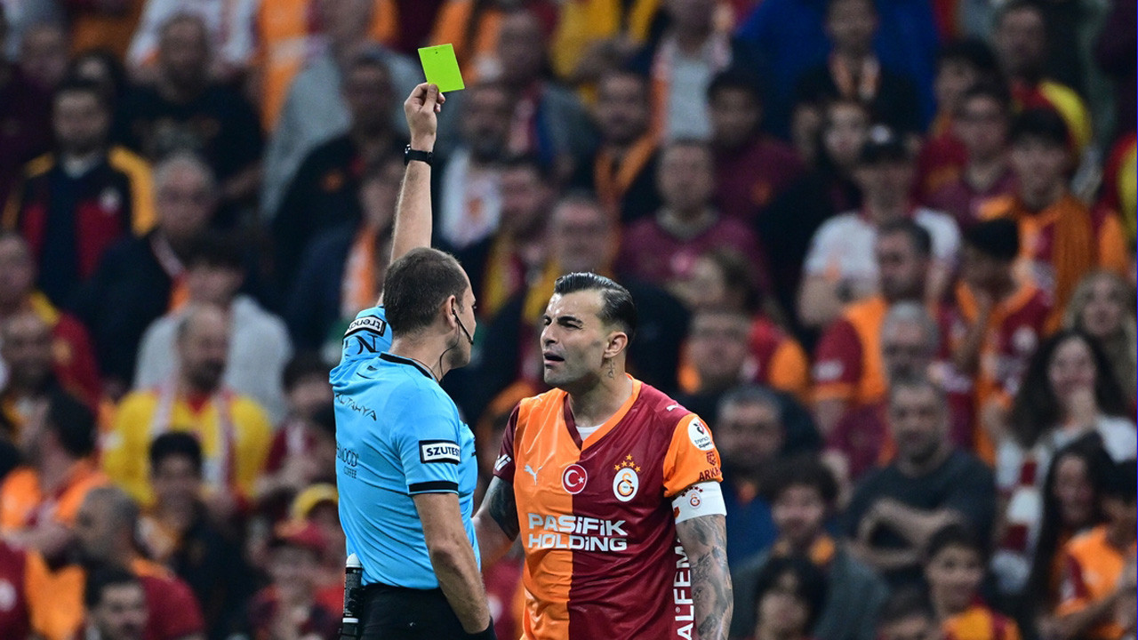 Galatasaray'ın kazandığı penaltı pozisyonu! eski hakemler Trio'da yorumladı
