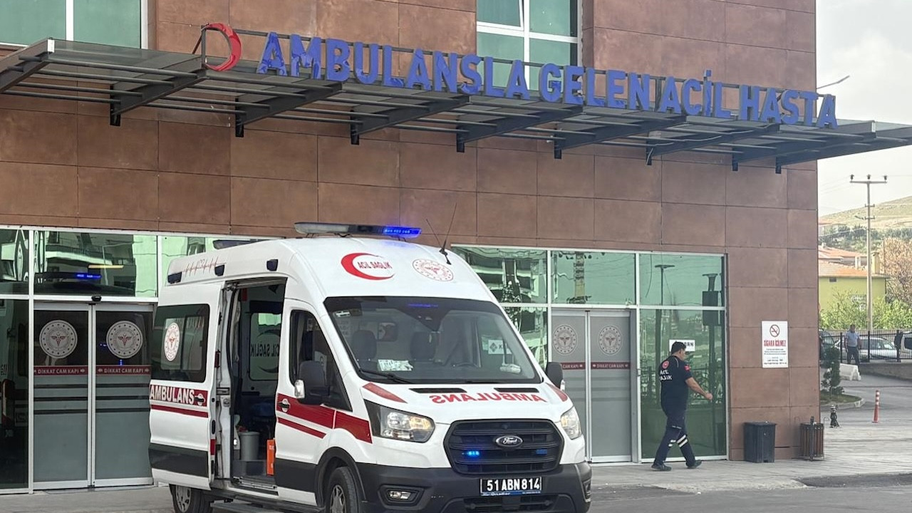 Niğde'de gıda zehirlenmesi şüphesi: 27 öğrenci hastaneye kaldırıldı