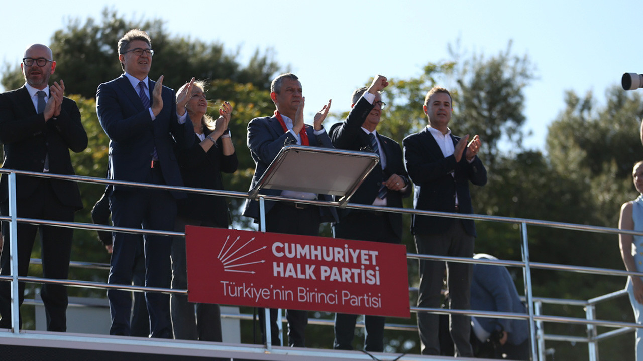 Balıkesir Büyükşehir Belediye Başkanı Ahmet Akın'dan 'AK Parti'ye geçecek' iddialarına cevap