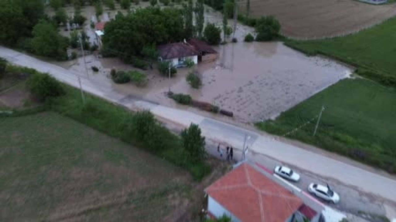 Tokat'ta alarm! Erbaa ilçesinde taşkın riski nedeniyle 70 ev boşaltıldı