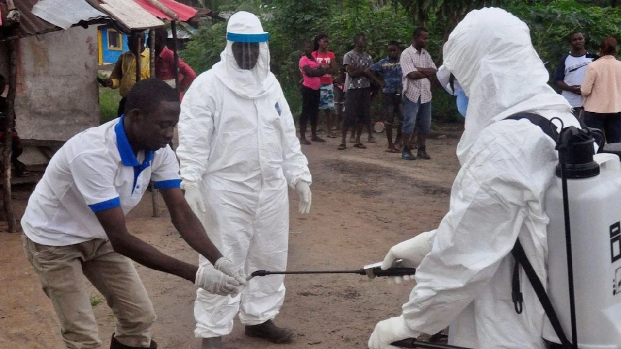 Tehlike çanları çalıyor! DSÖ'den ebola salgını uyarısı: "Endişe verici"