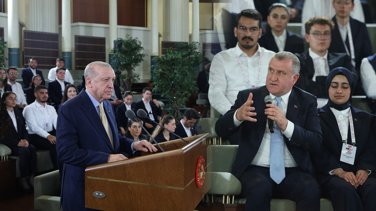Cumhuraşkanı Erdoğan'dan Bakan Bak'a Dünya Kupası çıkışı: Sürpriz ne kazanacağız desene