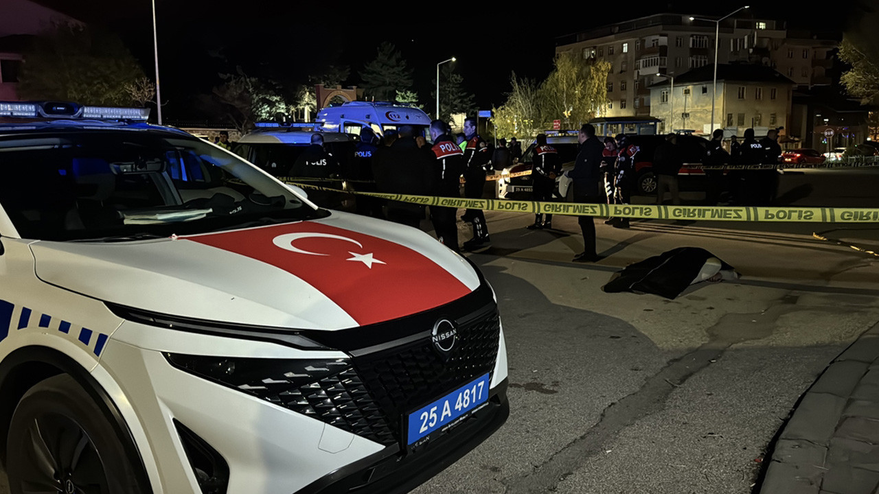 Erzurum'da cami önünde başından vurulmuş halde ölü bulundu! Yakınları sinir krizi geçirdi