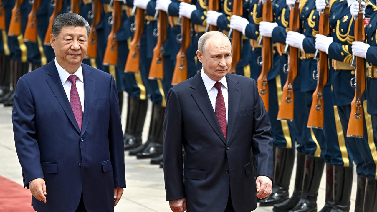 Putin ve Şi, Pekin'de bir araya geldi! İki liderden peş peşe açıklama