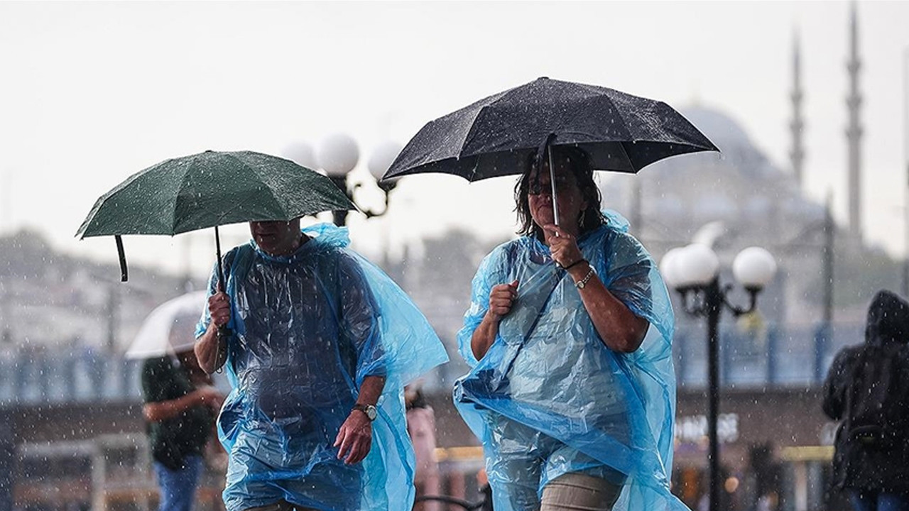 İstanbul'un iki noktasında önümüzdeki üç saate dikkat! Meteoroloji uyardı