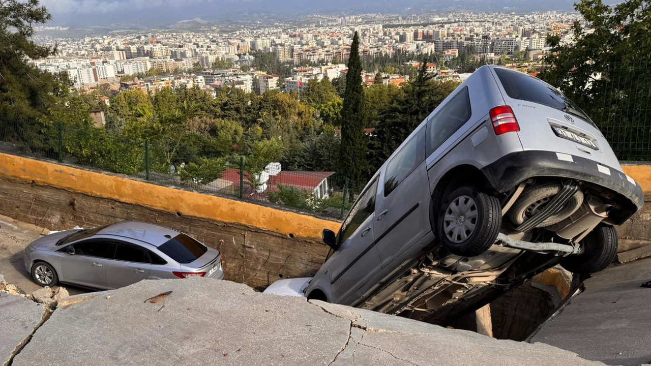Hatay'da alarm verildi! Yol ve köprü çöktü acı haber geldi, görüntüler feci