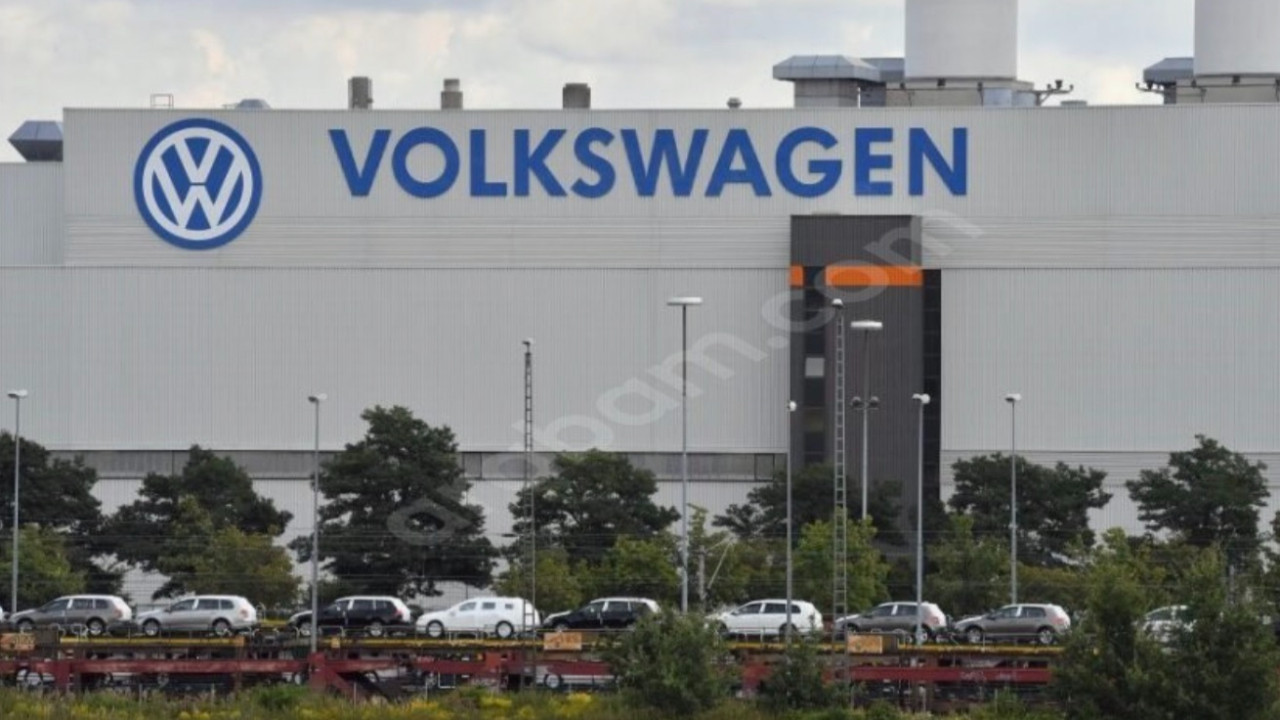 Alman devi Volkswagen fabrikaları kapanıyor! 50 bin kişi işsiz kalacak